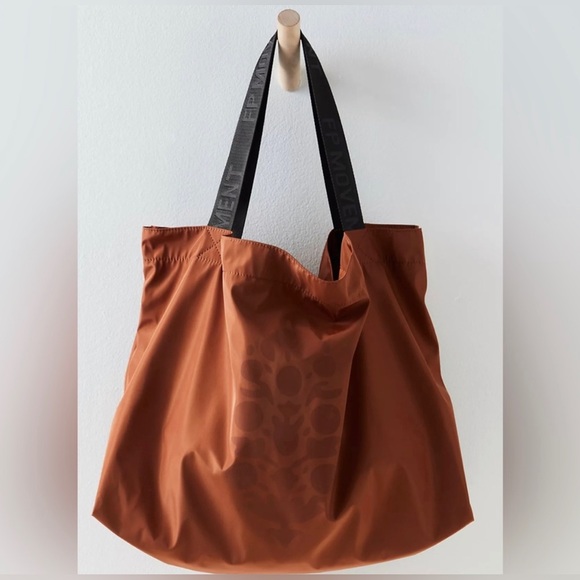 NWOT Free People Fairweather Tote Bag - Picture 2 of 6